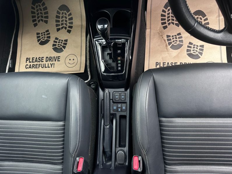 
								Toyota Fielder WXB full									