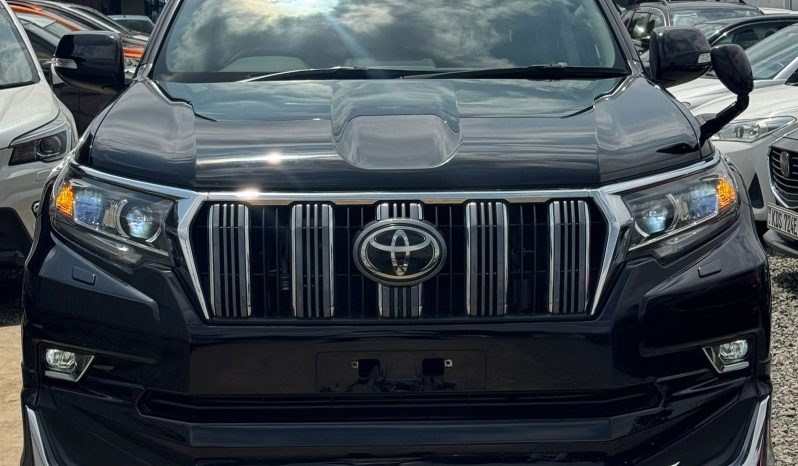 
								Toyota LandCruiser Prado TXL full									