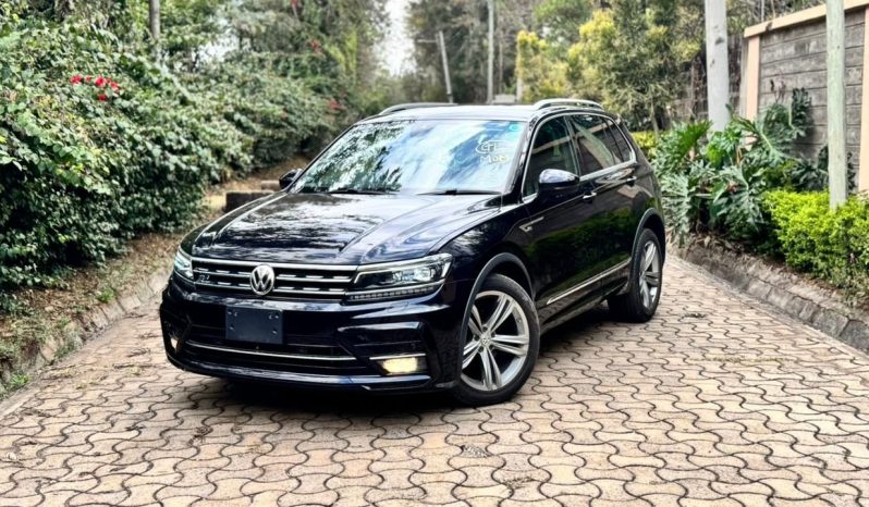 
								Volkswagen Tiguan full									