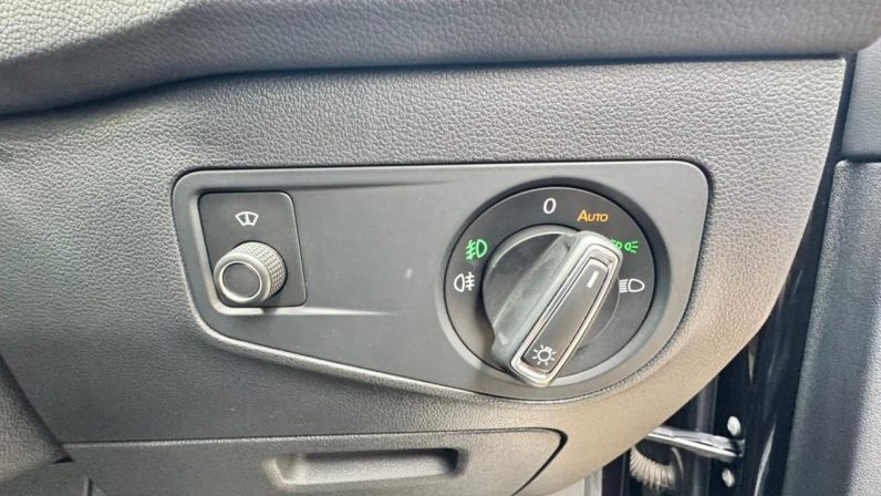 
								Volkswagen Tiguan full									