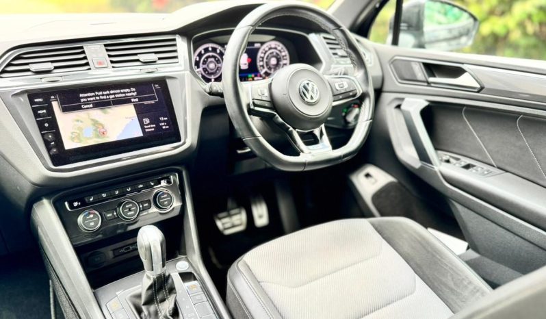 
								Volkswagen Tiguan full									