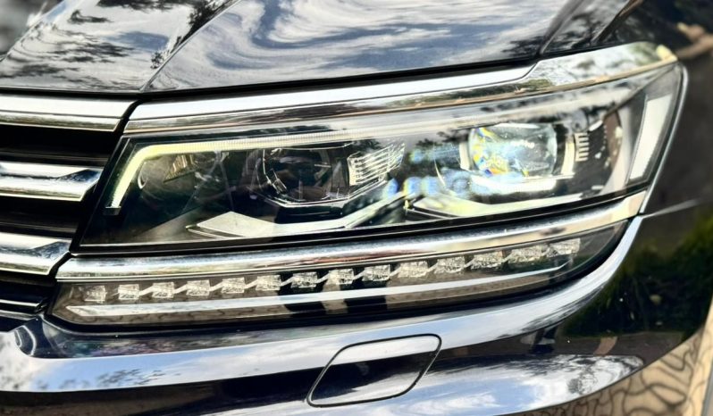 
								Volkswagen Tiguan full									