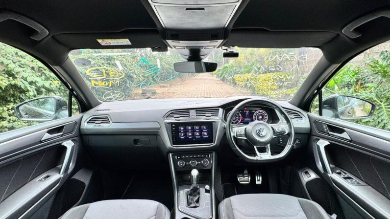 
								Volkswagen Tiguan full									