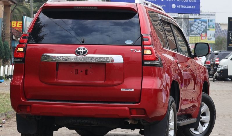 
								Toyota Land Cruiser Prado TXL full									