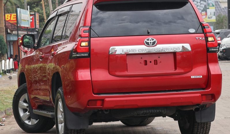 
								Toyota Land Cruiser Prado TXL full									