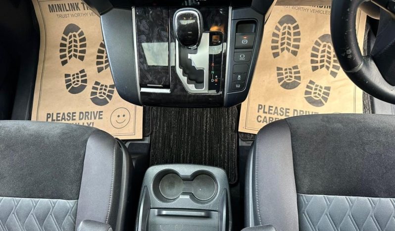 
								Toyota Vellfire full									