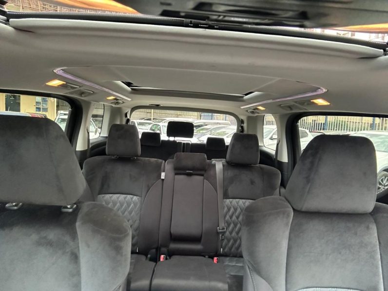 
								Toyota Vellfire full									