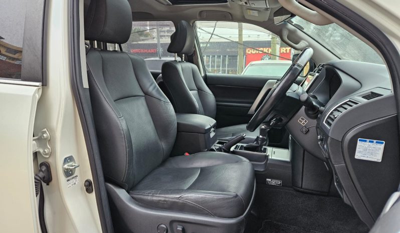 
								Toyota land Cruiser prado TZG full									