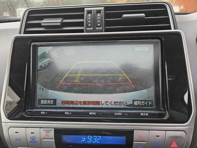 
								Toyota land Cruiser prado TZG full									