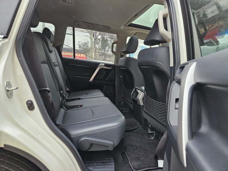 
								Toyota land Cruiser prado TZG full									