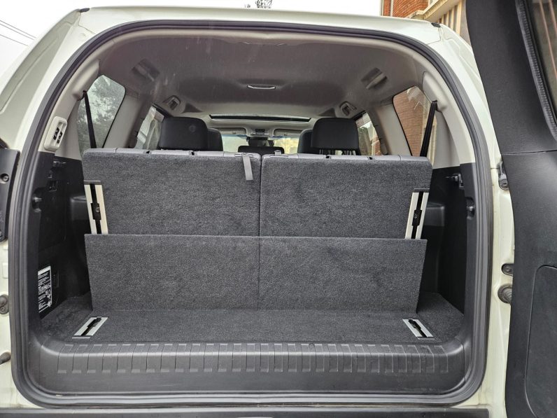 
								Toyota land Cruiser prado TZG full									