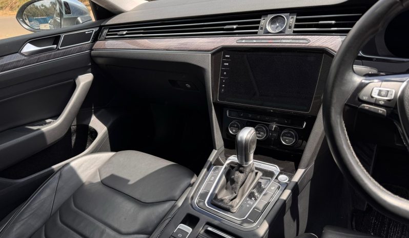 
								Volkswagen Arteon full									