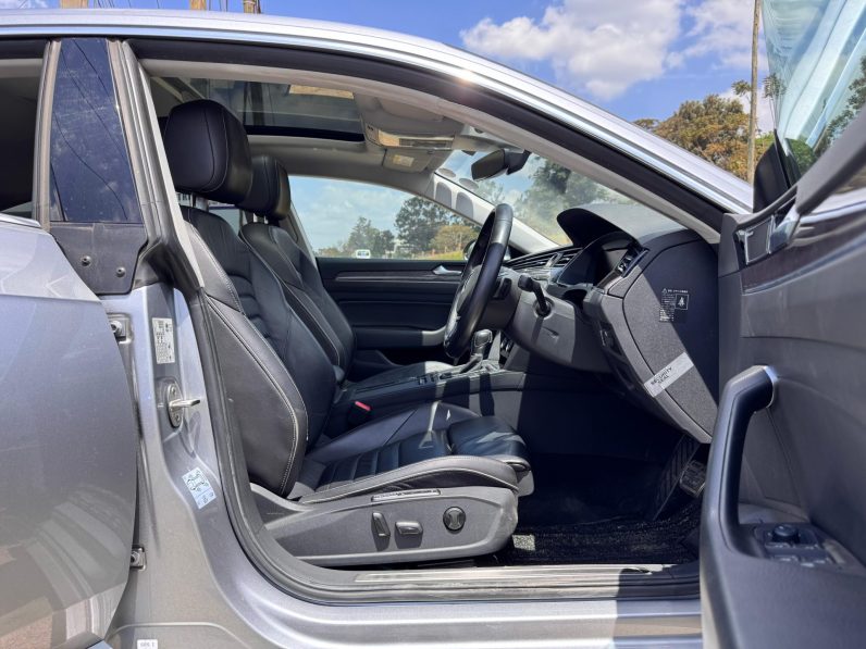 
								Volkswagen Arteon full									