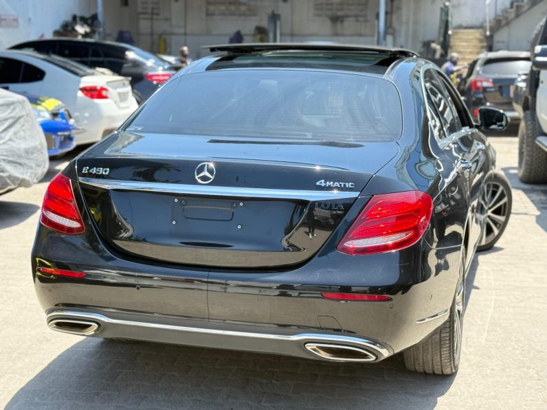 
								Mercedez Benz E450 full									