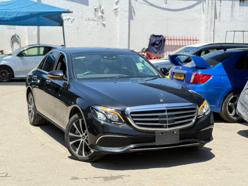 
								Mercedez Benz E450 full									