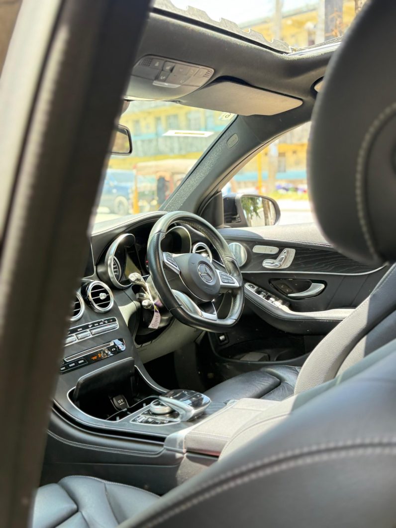 
								Mercedes-Benz GLC 43 full									