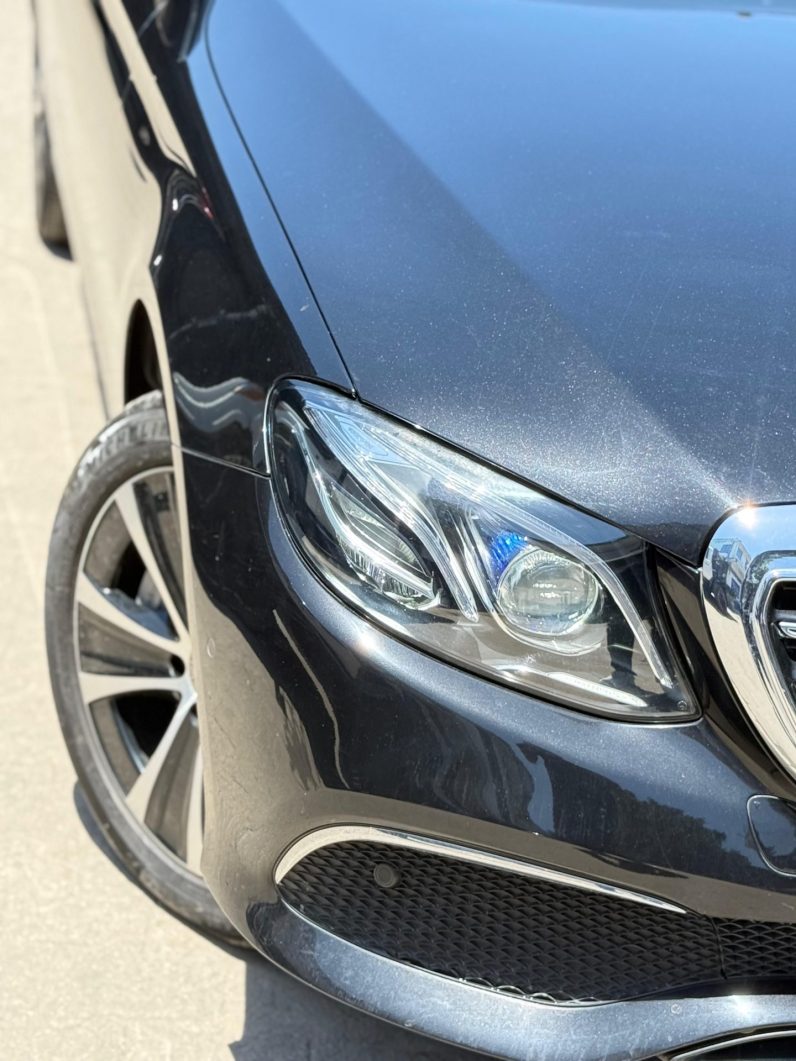 
								Mercedez Benz E450 full									