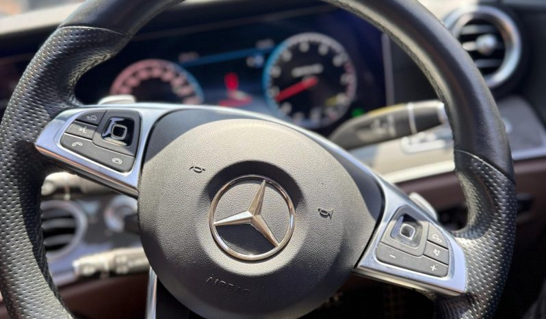 
								Mercedes-Benz E43 AMG full									