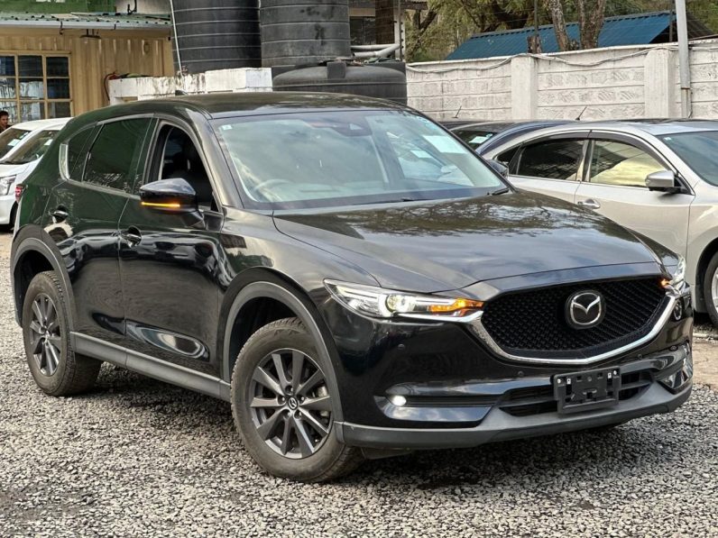 
								Mazda CX-5 full									