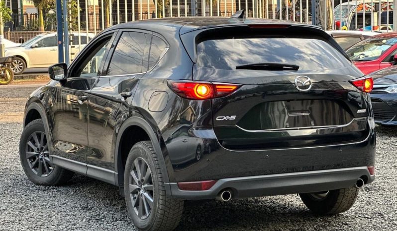 
								Mazda CX-5 full									