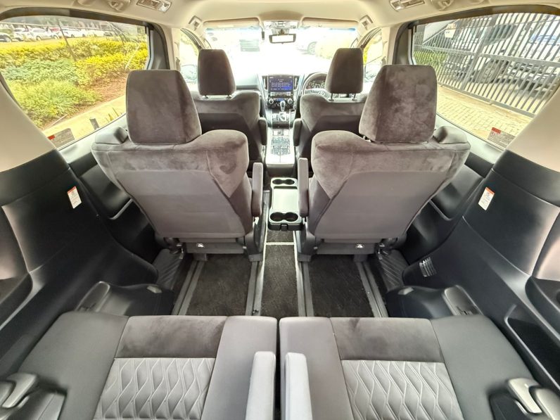 
								Toyota Vellfire full									