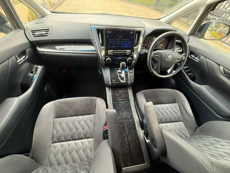 
								Toyota Vellfire full									