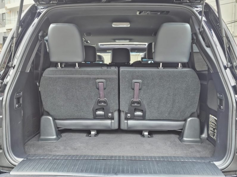 
								Toyota LandCruiser 200 Series (LC200) full									