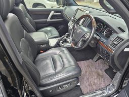 Toyota LandCruiser 200 Series (LC200)