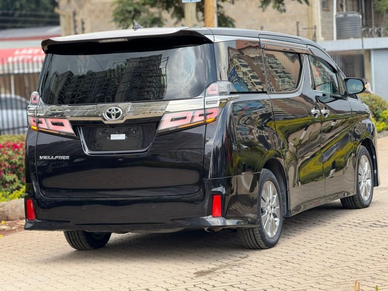 
								Toyota Vellfire full									