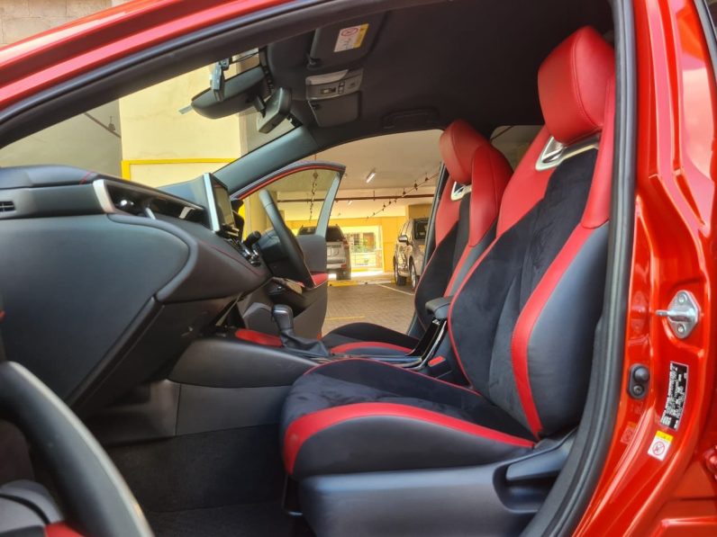 
								Toyota Corolla Sport full									