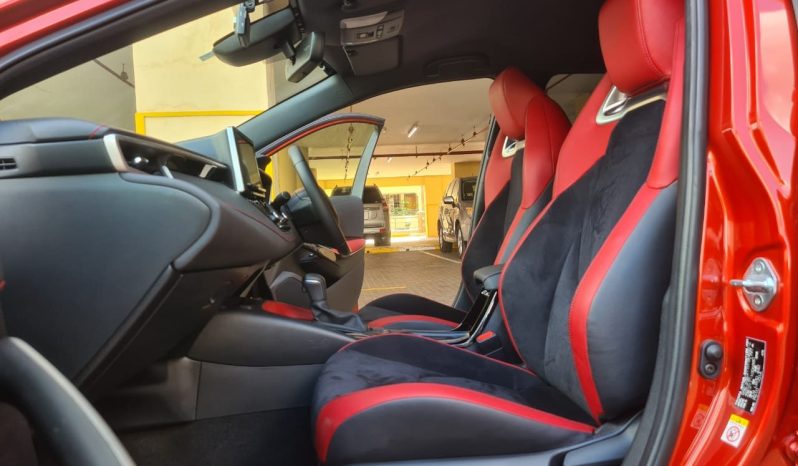 
								Toyota Corolla Sport full									