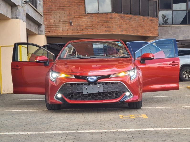 
								Toyota Corolla Sport full									