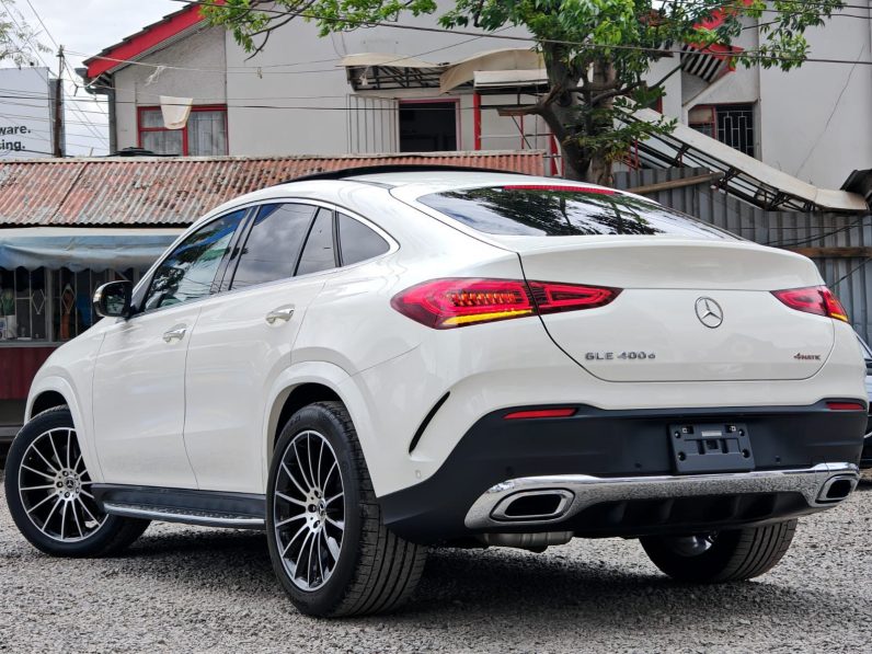 
								Mercedez Benz GLE400d full									