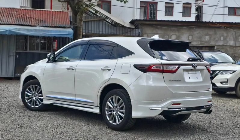 
								Toyota Harrier full									