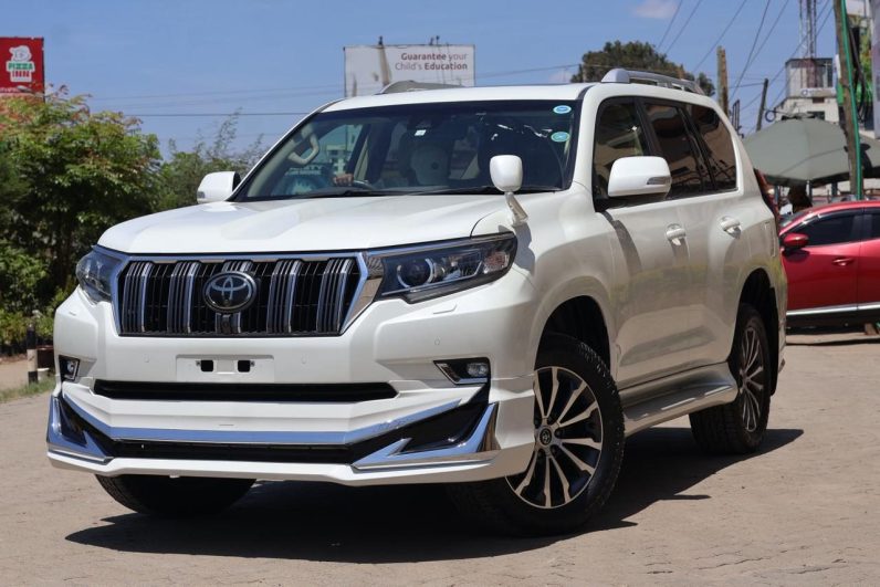 
								Toyota Land Cruiser TXL full									