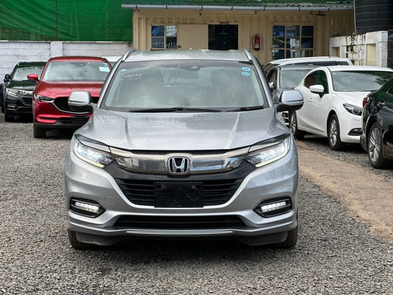 
								Honda Vezel Z full									