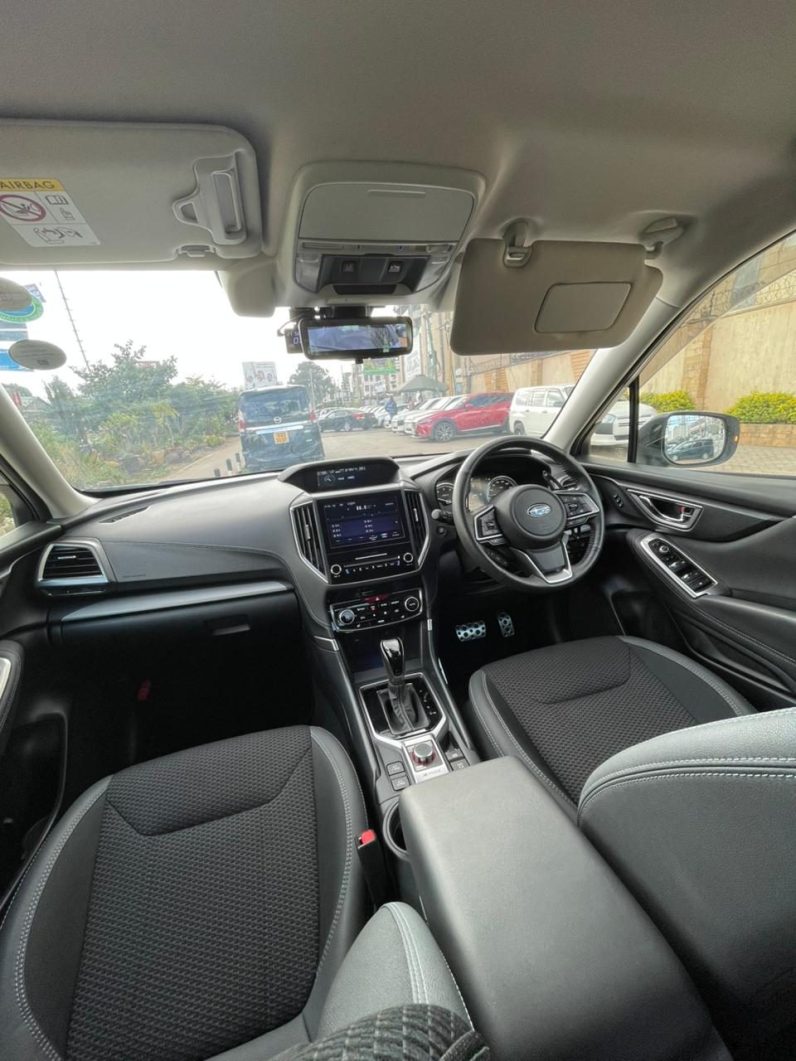 
								Subaru Forester X-Break full									