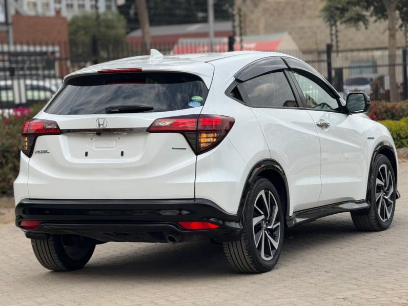 
								Honda Vezel full									