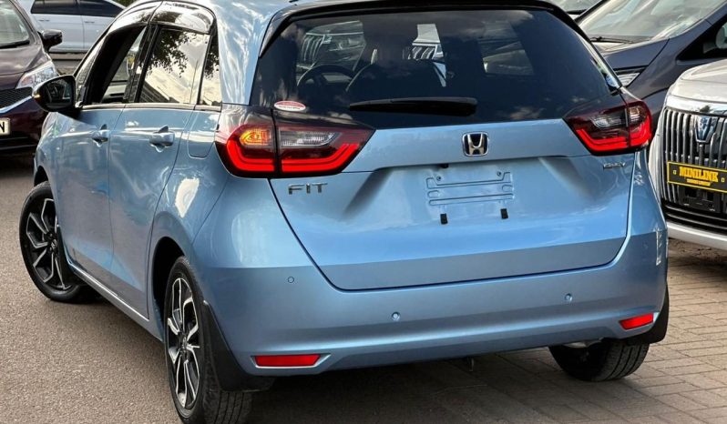 
								Honda Fit full									