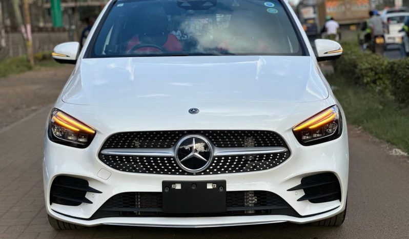 
								Mercedez Benz B180 full									