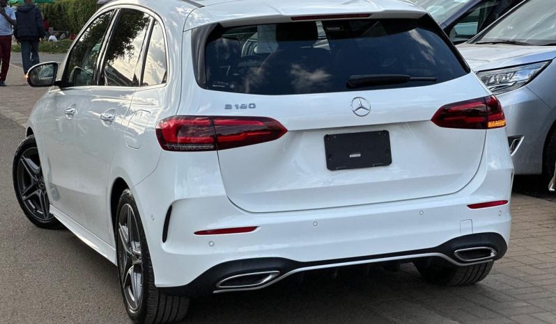 
								Mercedez Benz B180 full									