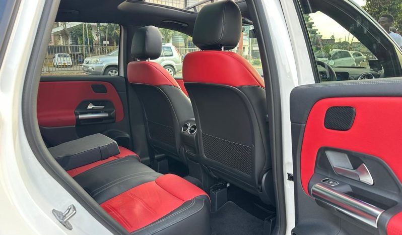 
								Mercedez Benz B180 full									