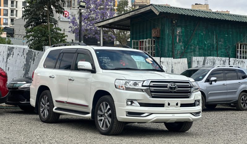 
								Toyota Land Cruiser 200 series ZX (LC200) full									