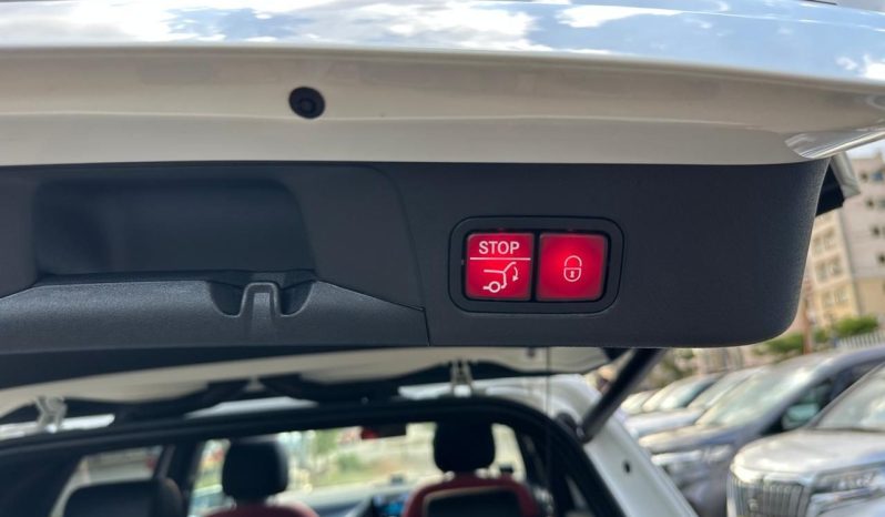 
								Mercedez Benz B180 full									