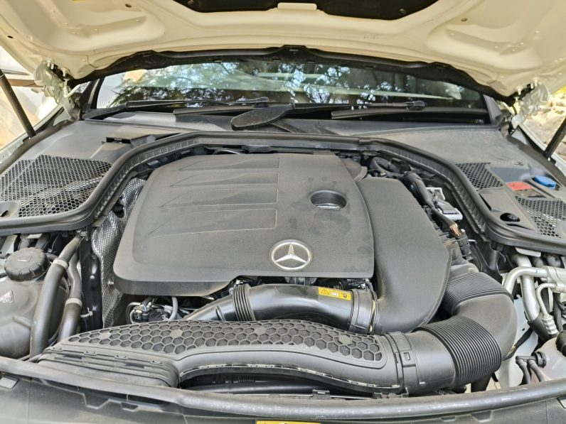 
								Mercedez Benz C200 EQ BOOST full									