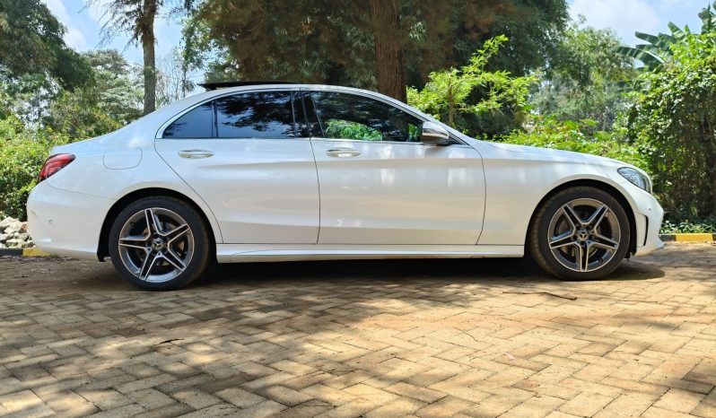 
								Mercedez Benz C200 EQ BOOST full									