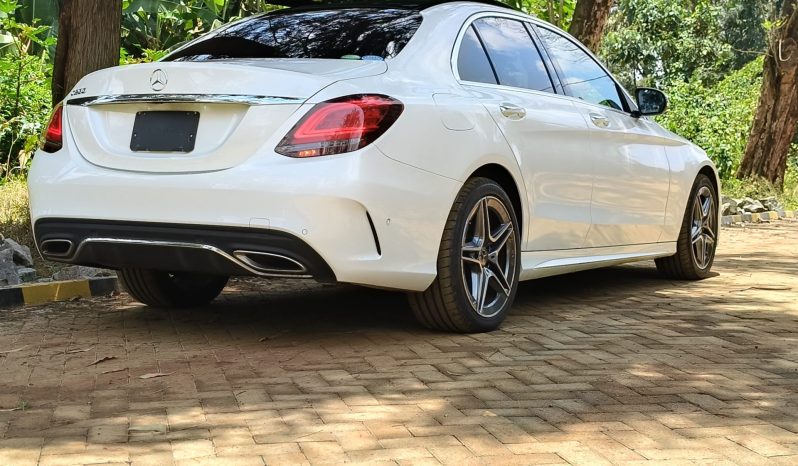 
								Mercedez Benz C200 EQ BOOST full									