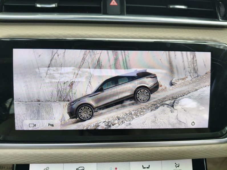 
								Range Rover Velar full									