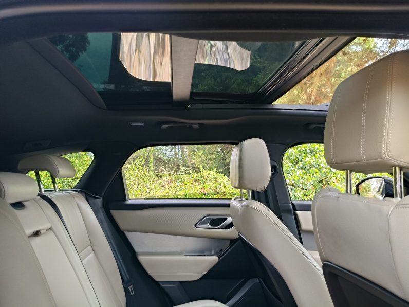 
								Range Rover Velar full									