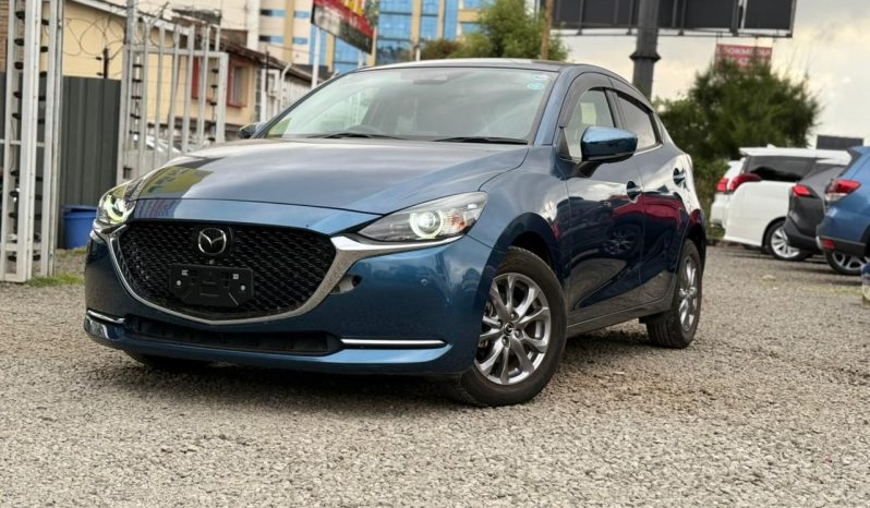 
								Mazda 2 full									